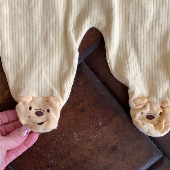 Kids romper Pooh with hat outfit 6-9 month - Picture 3 of 6